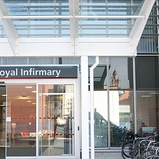 New pre-surgery technique may make colostomy bags redundant for emergency bowel cancer patients