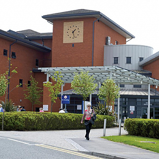 Capacity for advanced gene therapy trials in Manchester to increase thanks to capital funding award