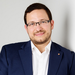 Stopping COPD inhalers can lead to higher risk of flare-ups for 3 months, Manchester research reveals