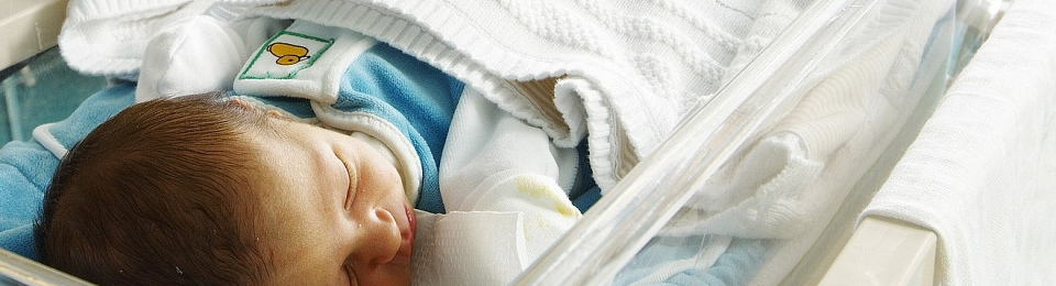 Birth weight and poor growth linked to later hearing and vision problems